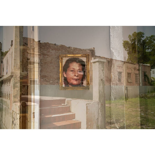 El arte y la palabra como agentes de revitalización: Anjanette Delgado en Casa Rosa Luisa