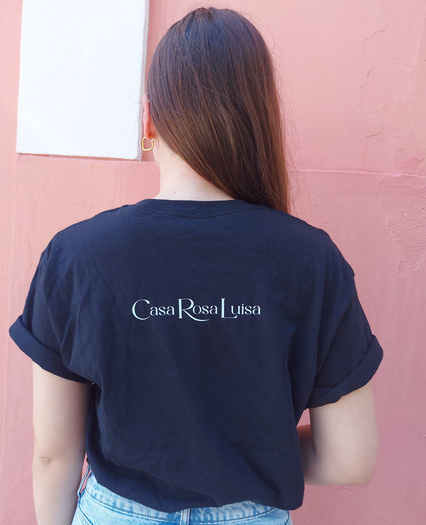 Camisa con logo de Casa Rosa Luisa