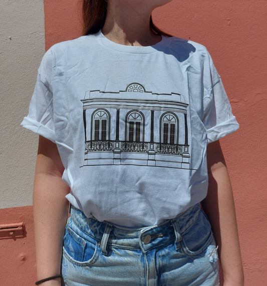 Camisa con el diseño de la casa