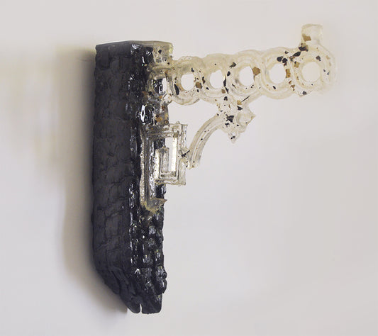 Fractura y abrasión – Ada del Pilar Ortiz (2025) | Escultura en resina